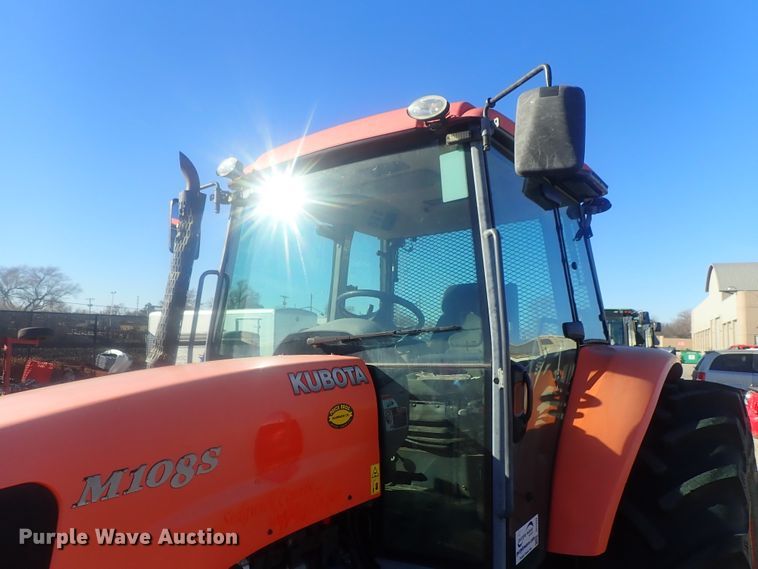 image for item DI7434 Kubota M108S  MFWD tractor