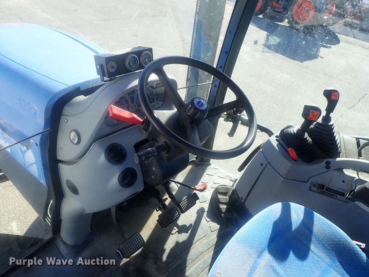 image for item DI7436 2008 New Holland T6030  tractor