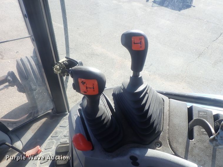 image for item DI7436 2008 New Holland T6030  tractor