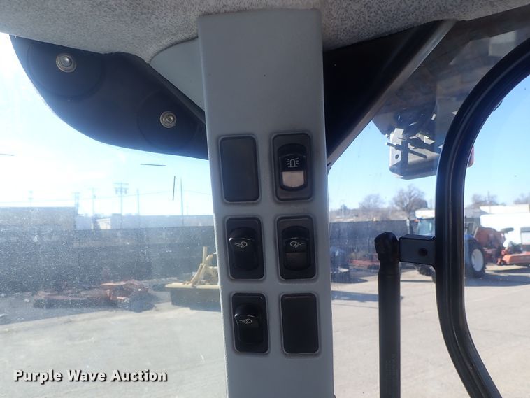 image for item DI7436 2008 New Holland T6030  tractor