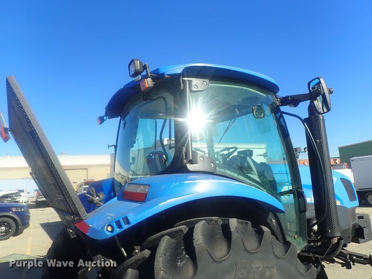 image for item DI7436 2008 New Holland T6030  tractor