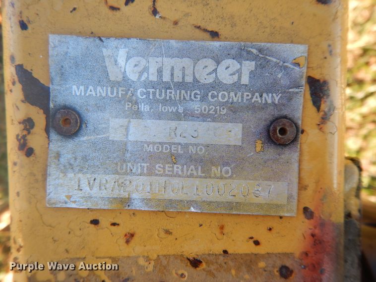 image for item DI8180 Vermeer R23 hay rake