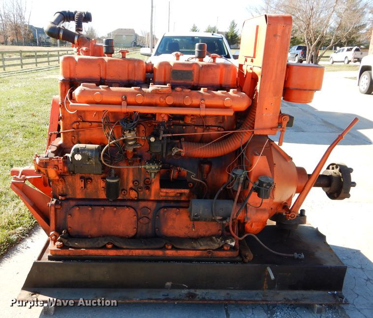 image for item DI8437 Waukesha 145GK  engine