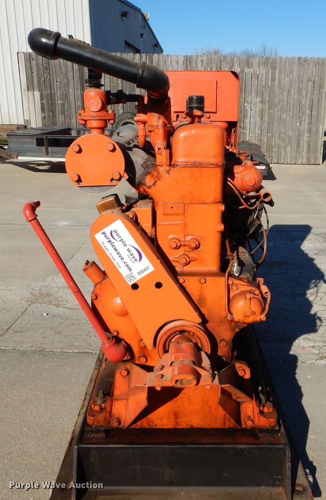 image for item DI8437 Waukesha 145GK  engine