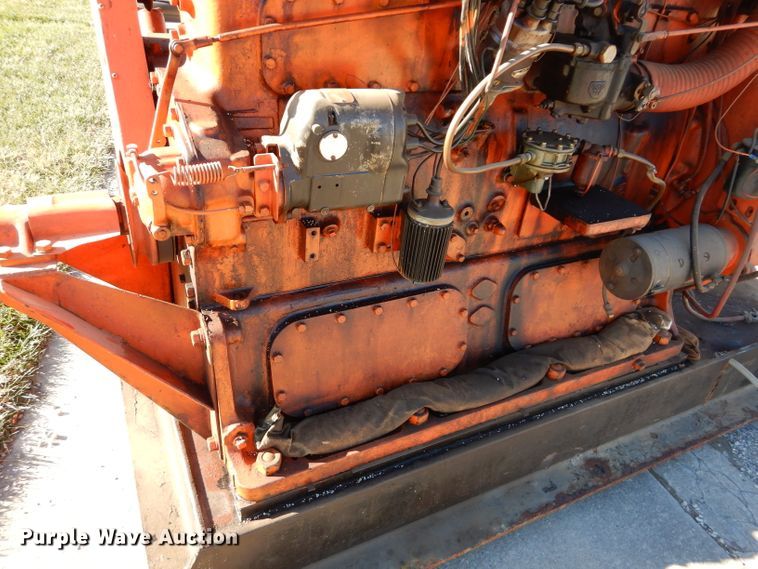 image for item DI8437 Waukesha 145GK  engine