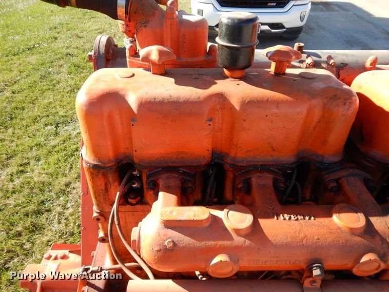 image for item DI8437 Waukesha 145GK  engine