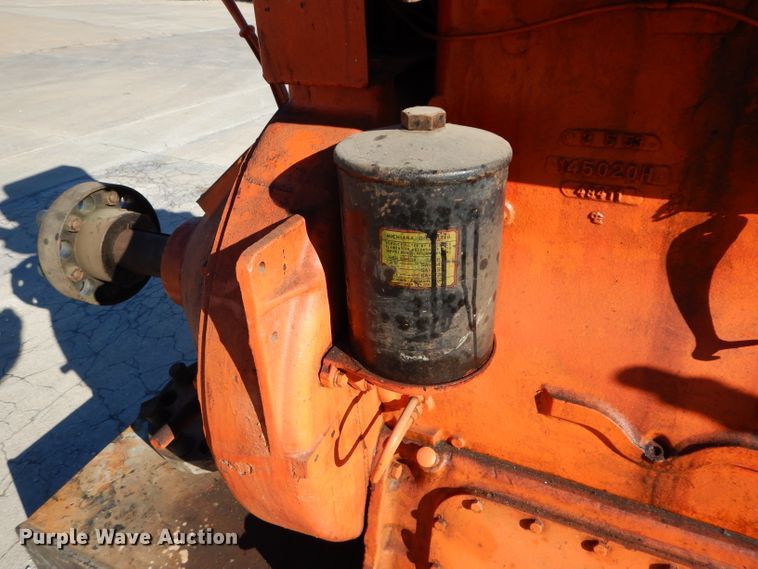 image for item DI8437 Waukesha 145GK  engine