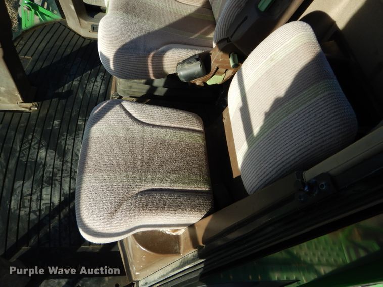 image for item DI8440 2011 John Deere R450  windrower