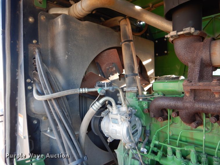 image for item DI8440 2011 John Deere R450  windrower