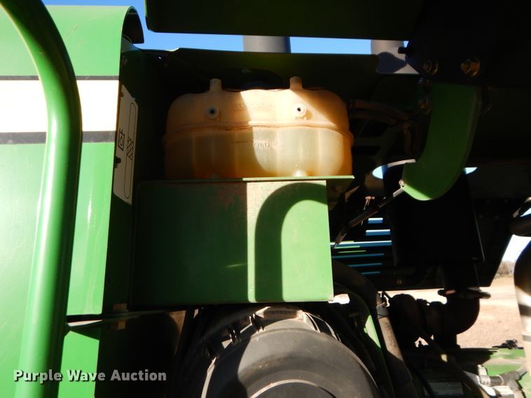 image for item DI8440 2011 John Deere R450  windrower