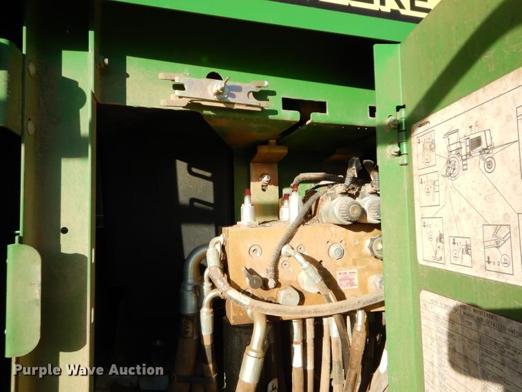 image for item DI8440 2011 John Deere R450  windrower