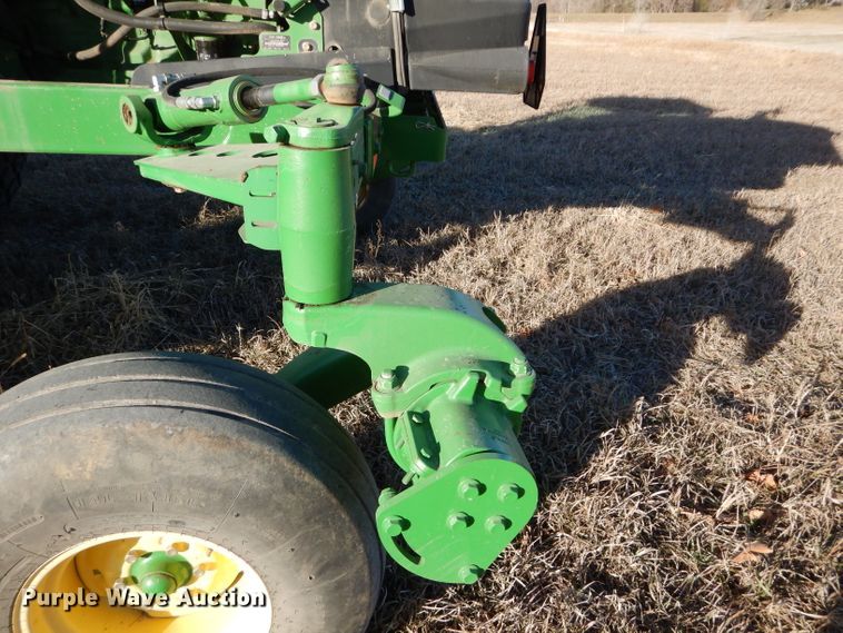 image for item DI8440 2011 John Deere R450  windrower