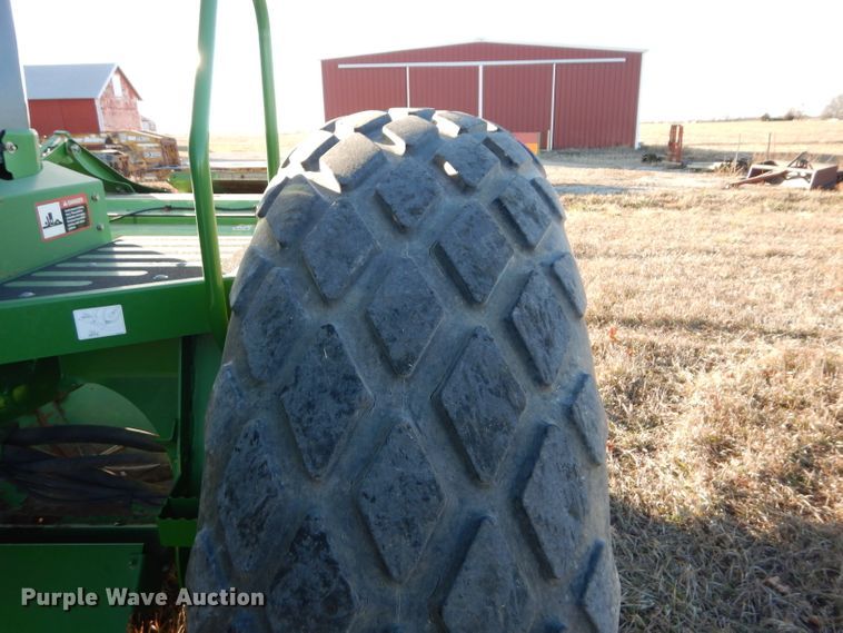 image for item DI8440 2011 John Deere R450  windrower