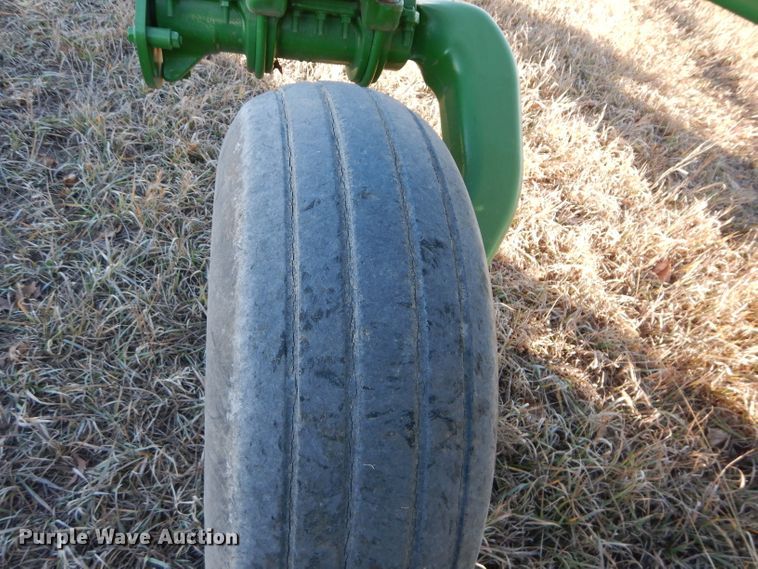 image for item DI8440 2011 John Deere R450  windrower