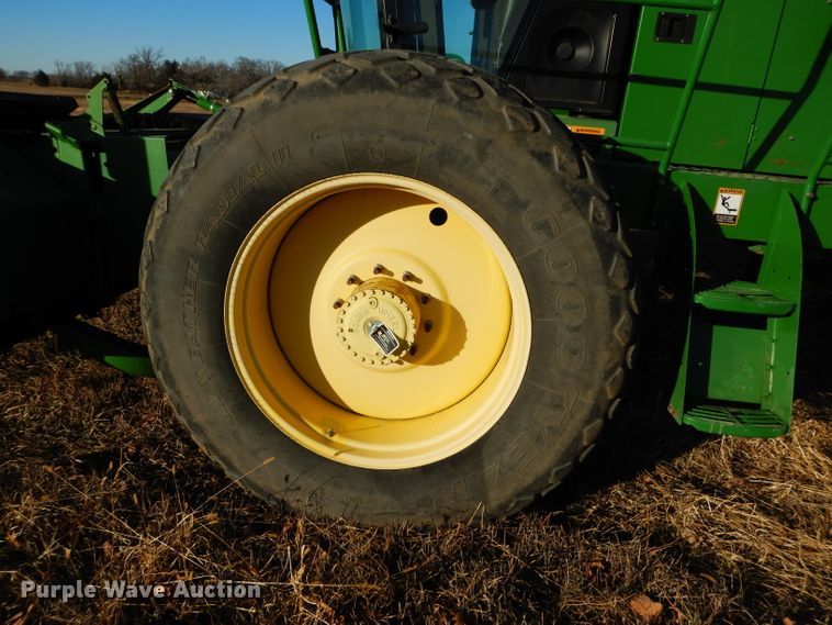 image for item DI8440 2011 John Deere R450  windrower