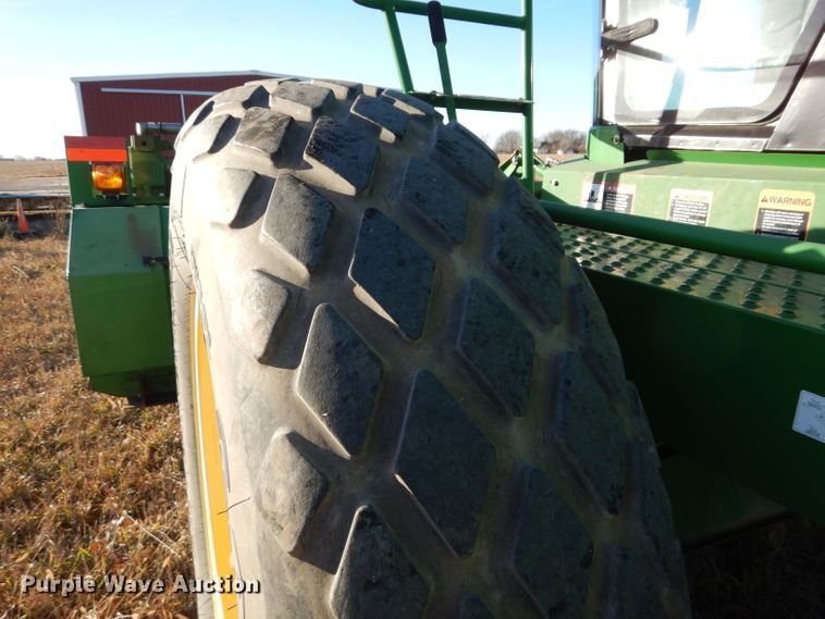 image for item DI8440 2011 John Deere R450  windrower
