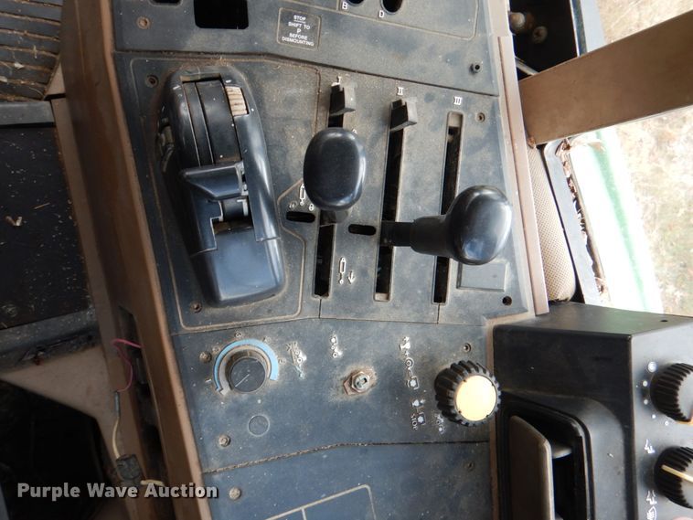 image for item DJ0282 1994 John Deere 6300  tractor