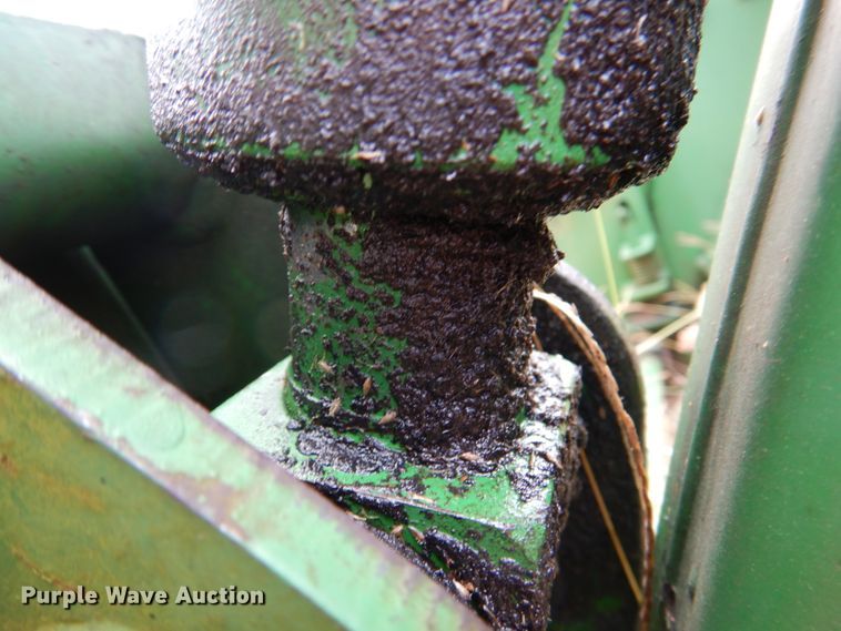 image for item DJ0282 1994 John Deere 6300  tractor