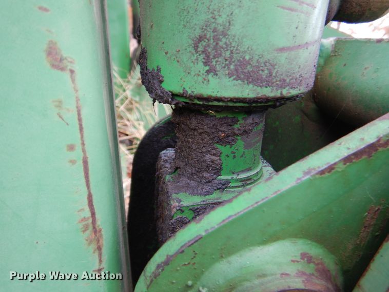 image for item DJ0282 1994 John Deere 6300  tractor