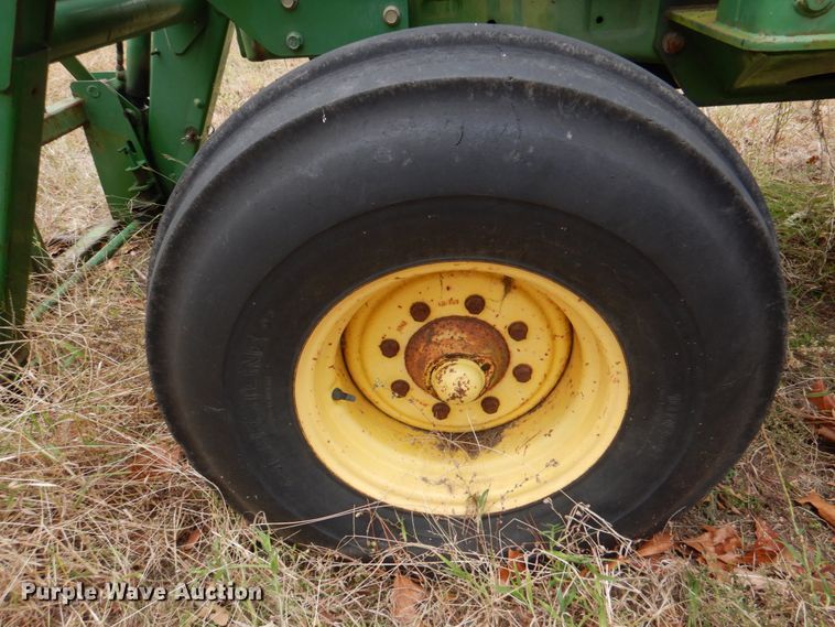 image for item DJ0282 1994 John Deere 6300  tractor