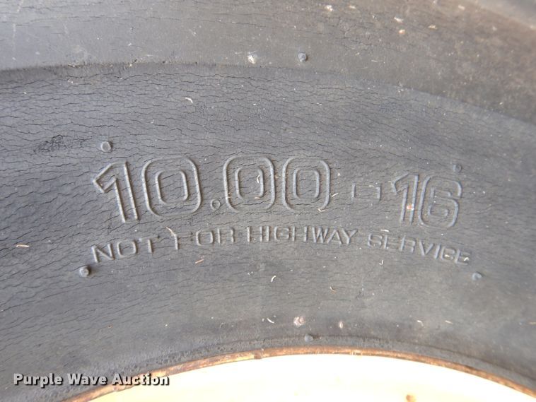 image for item DJ0282 1994 John Deere 6300  tractor