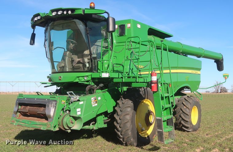 image for item DJ1821 2016 John Deere S670 STS  combine