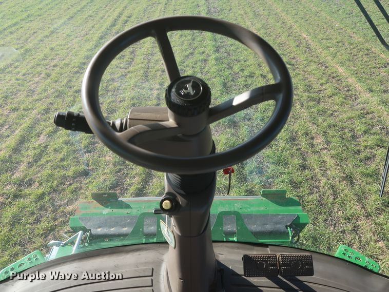 image for item DJ1821 2016 John Deere S670 STS  combine