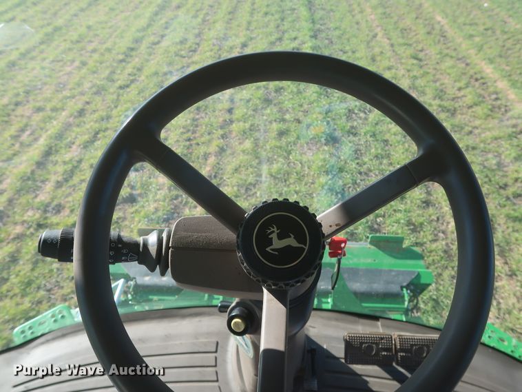 image for item DJ1821 2016 John Deere S670 STS  combine