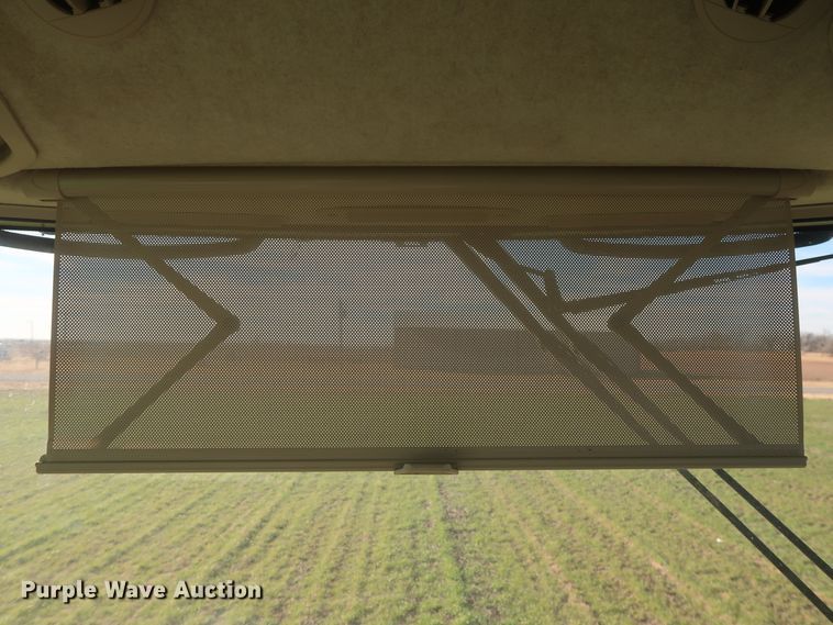 image for item DJ1821 2016 John Deere S670 STS  combine