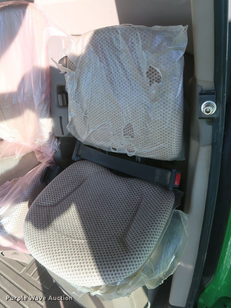 image for item DJ1821 2016 John Deere S670 STS  combine