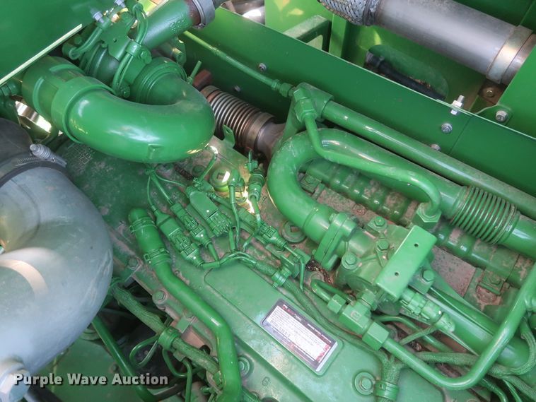 image for item DJ1821 2016 John Deere S670 STS  combine