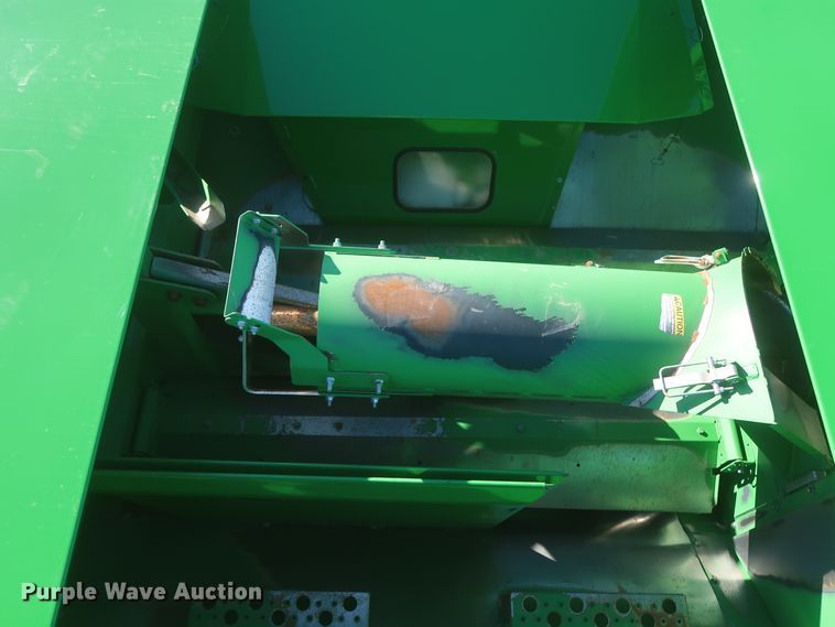 image for item DJ1821 2016 John Deere S670 STS  combine