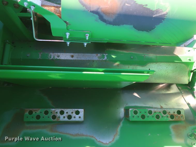 image for item DJ1821 2016 John Deere S670 STS  combine