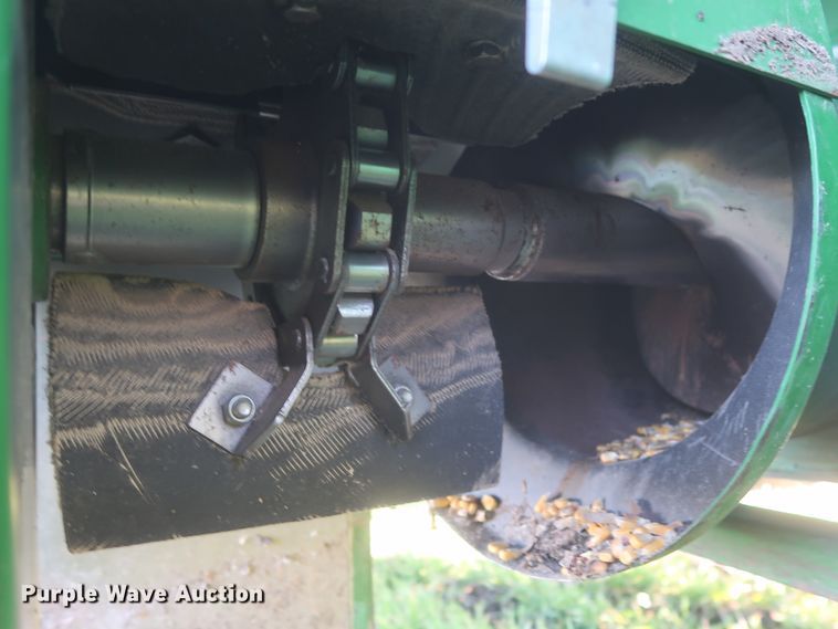 image for item DJ1821 2016 John Deere S670 STS  combine