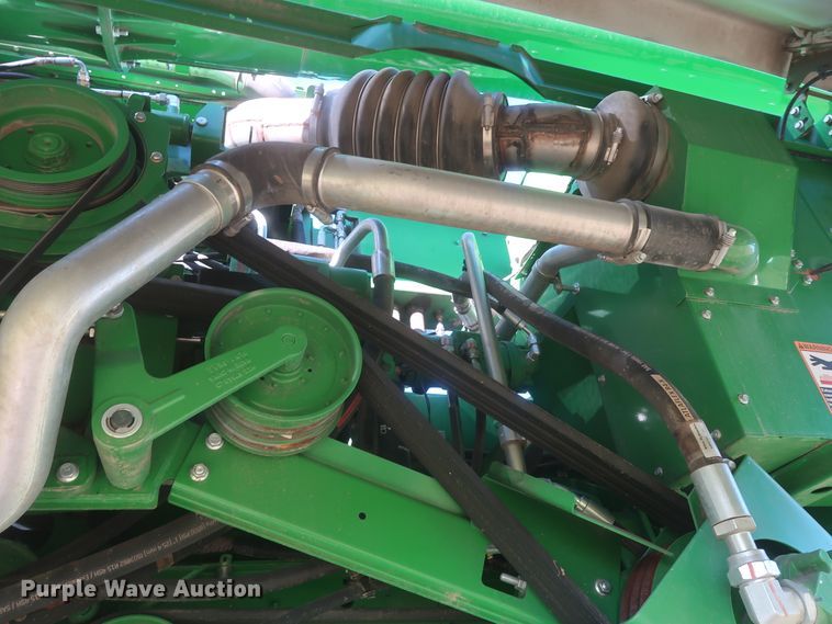 image for item DJ1821 2016 John Deere S670 STS  combine