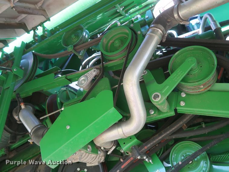 image for item DJ1821 2016 John Deere S670 STS  combine