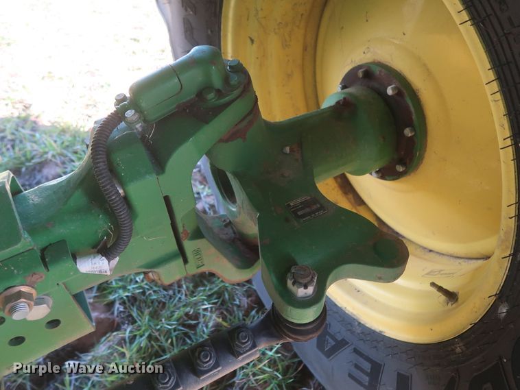 image for item DJ1821 2016 John Deere S670 STS  combine
