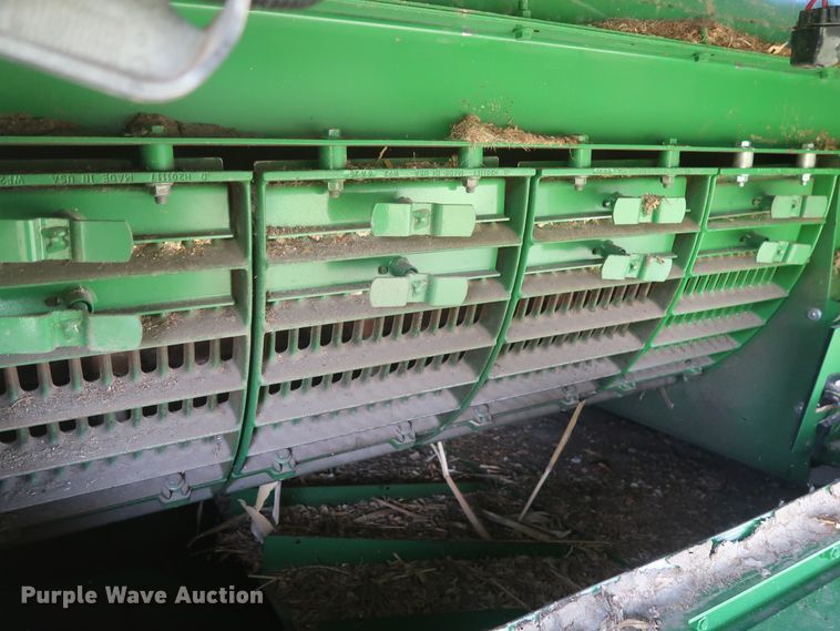 image for item DJ1821 2016 John Deere S670 STS  combine