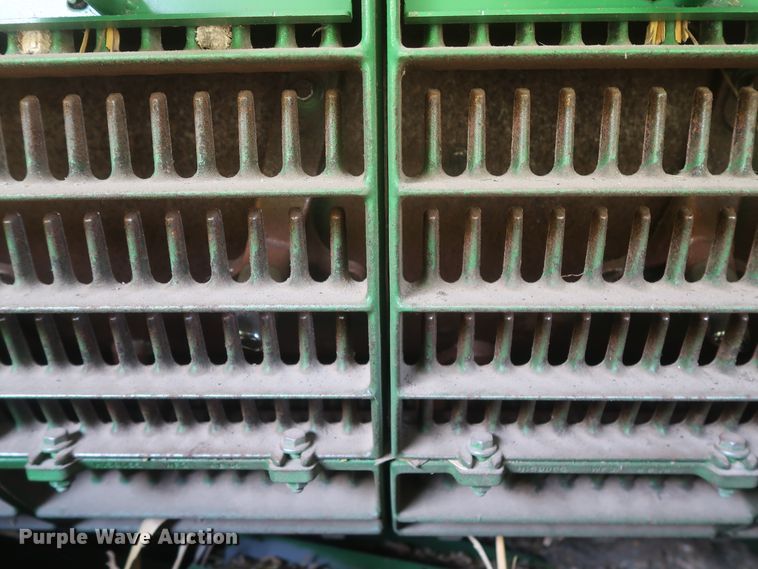 image for item DJ1821 2016 John Deere S670 STS  combine