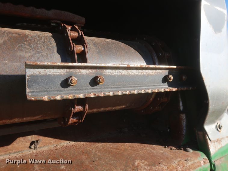 image for item DJ1821 2016 John Deere S670 STS  combine