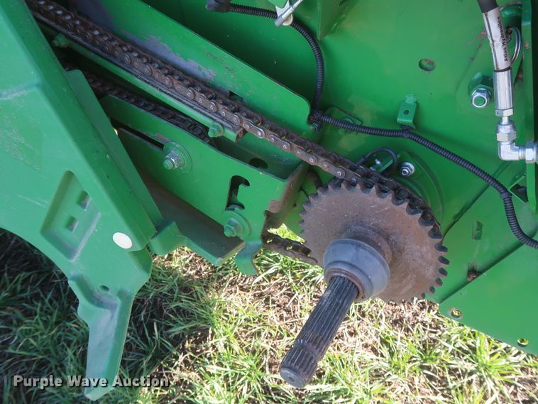 image for item DJ1821 2016 John Deere S670 STS  combine