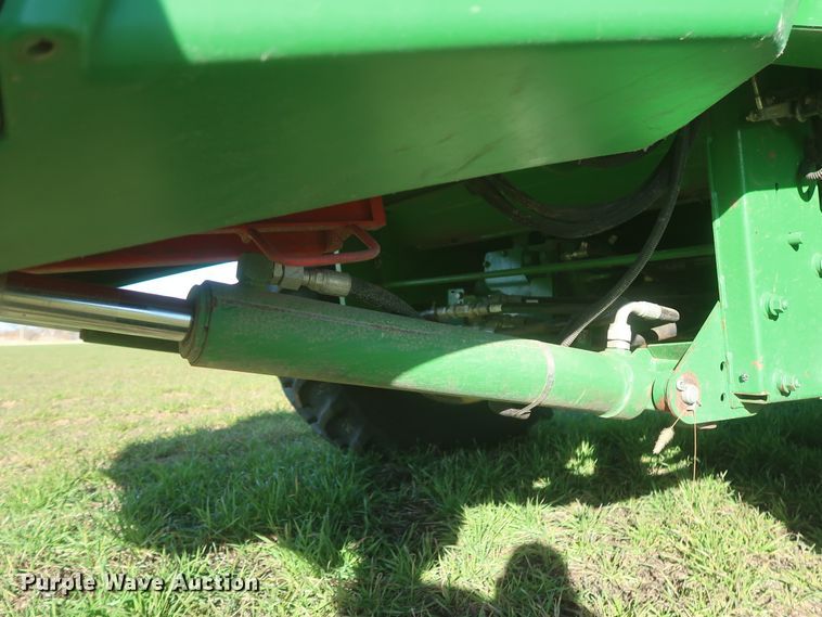 image for item DJ1821 2016 John Deere S670 STS  combine