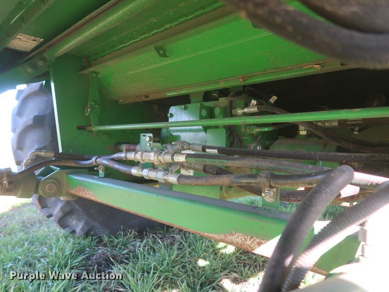 image for item DJ1821 2016 John Deere S670 STS  combine