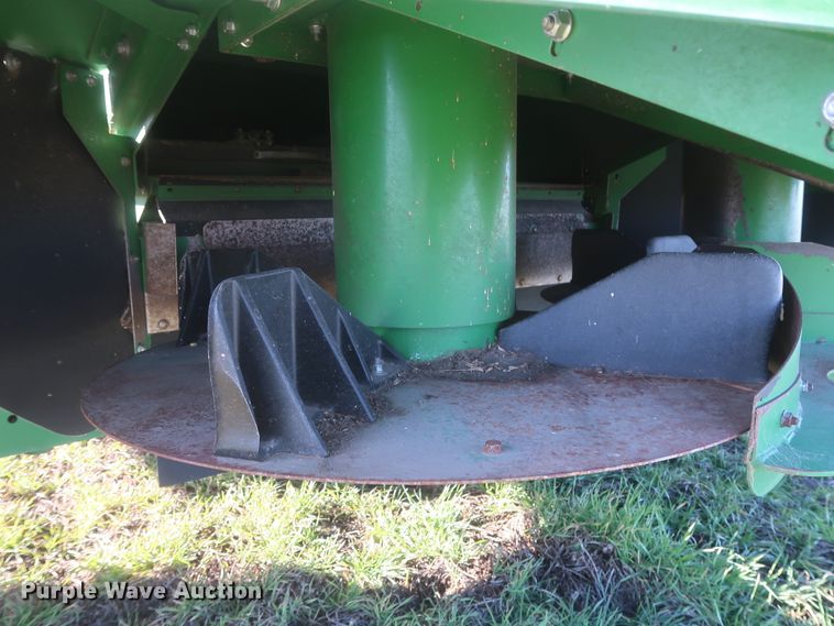 image for item DJ1821 2016 John Deere S670 STS  combine