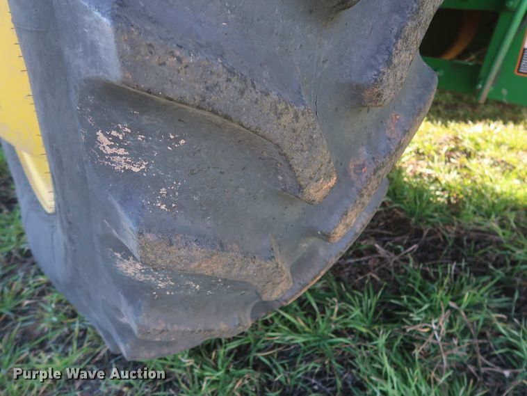 image for item DJ1821 2016 John Deere S670 STS  combine