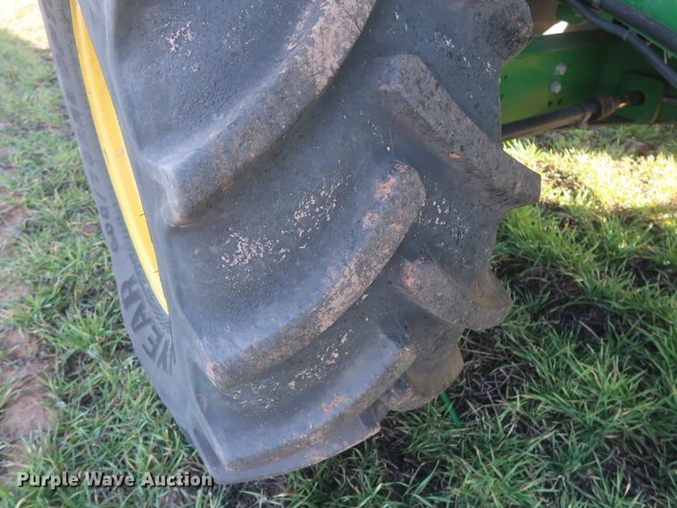 image for item DJ1821 2016 John Deere S670 STS  combine