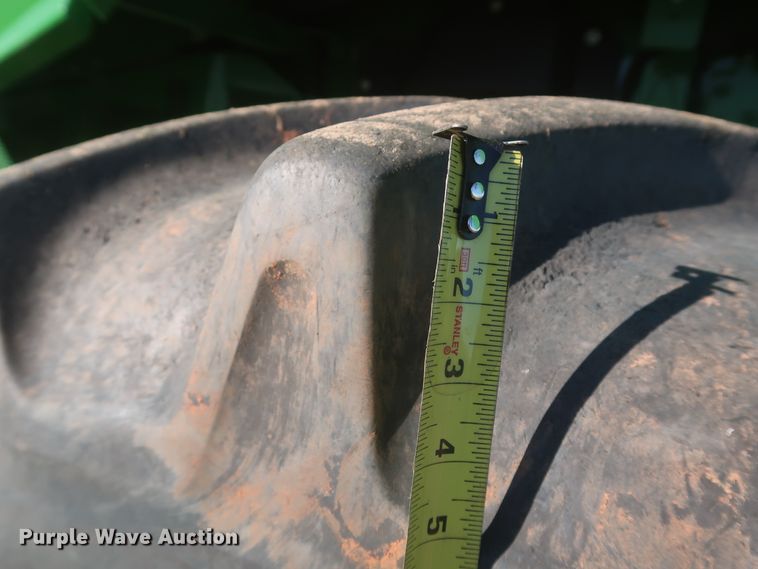 image for item DJ1821 2016 John Deere S670 STS  combine