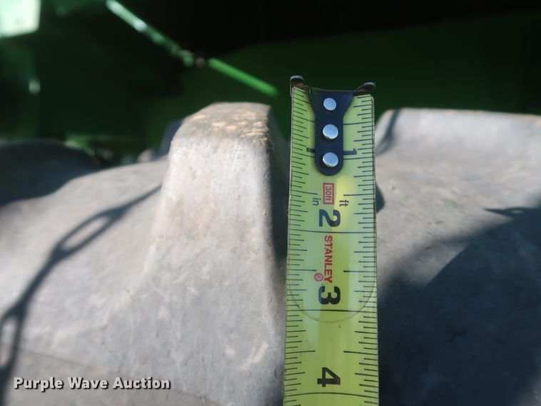 image for item DJ1821 2016 John Deere S670 STS  combine