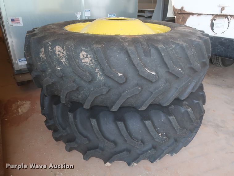 image for item DJ1821 2016 John Deere S670 STS  combine