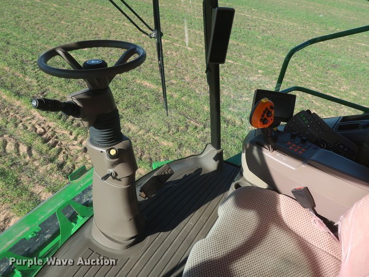 image for item DJ1822 2016 John Deere S670 STS  combine